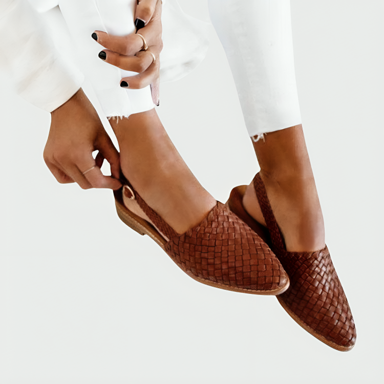 Liesbeth Elegant and Comfortable Sandals