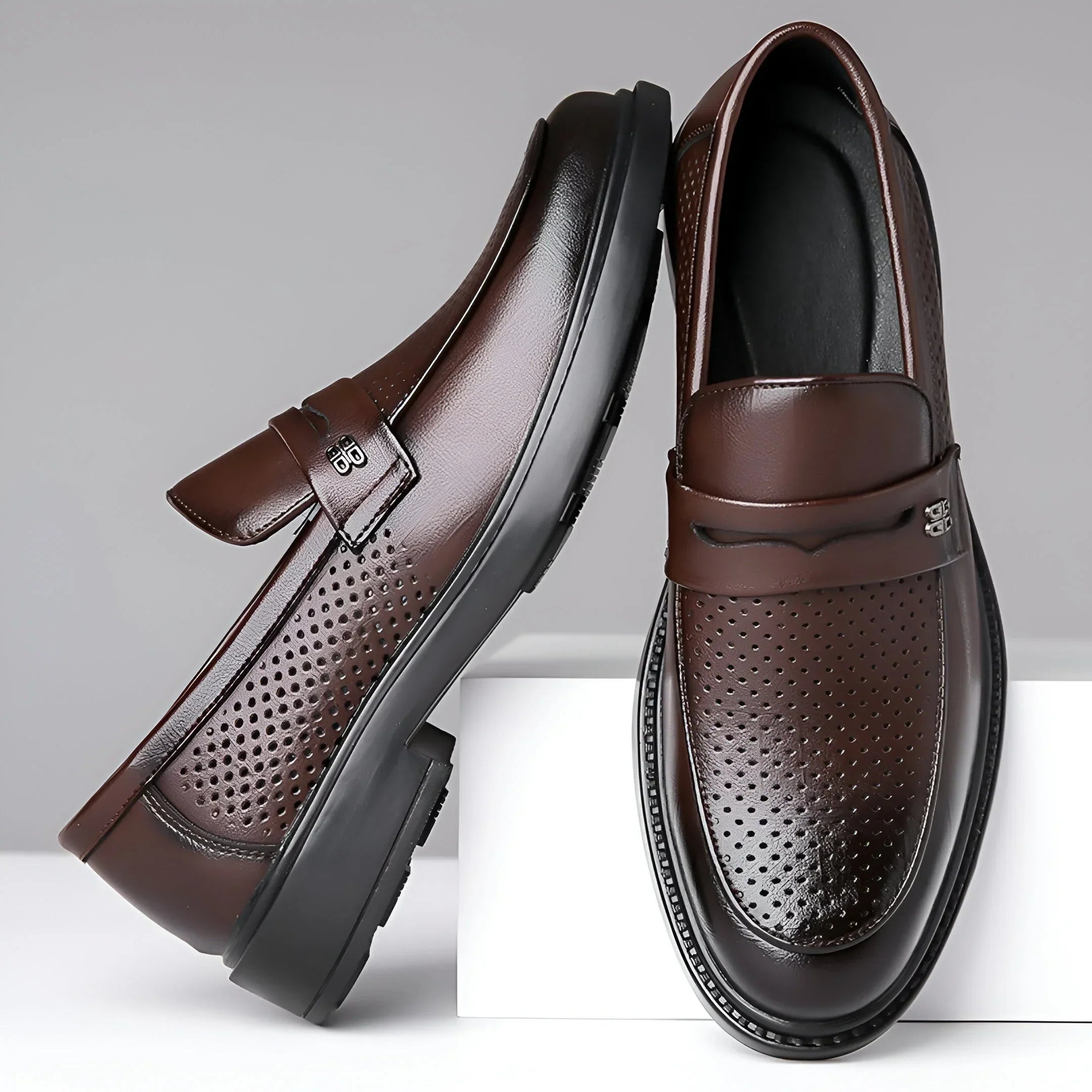 Leo | Perforated Leather Loafers