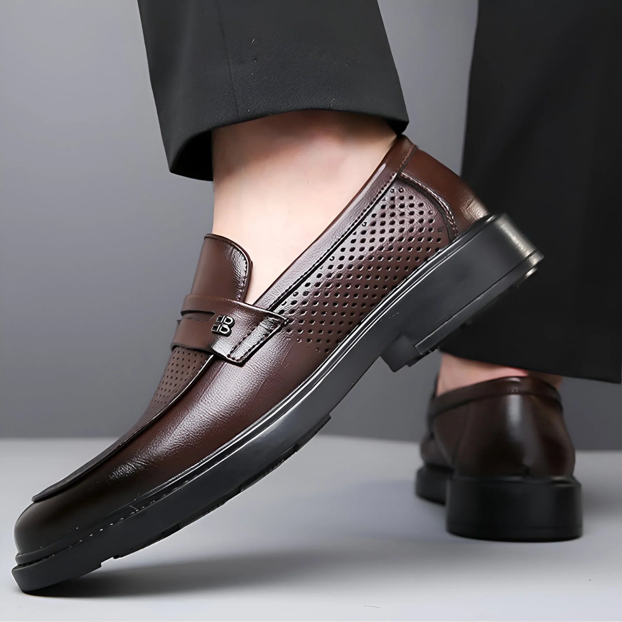 Leo | Perforated Leather Loafers