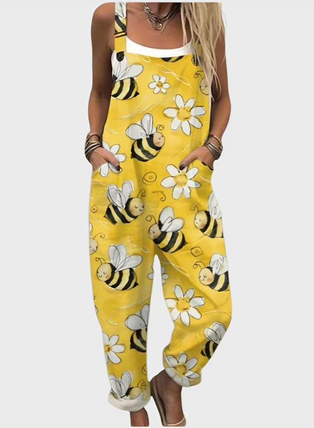 Relaxed wide-leg silhouette