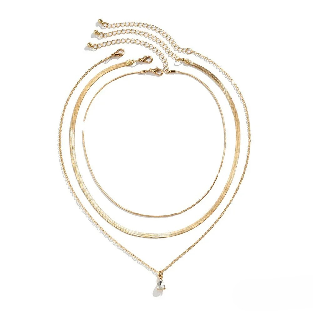 Layered necklace with gold-plated zirconia pendant