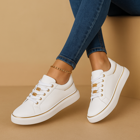 White sneakers for women with gold detail | Isabella