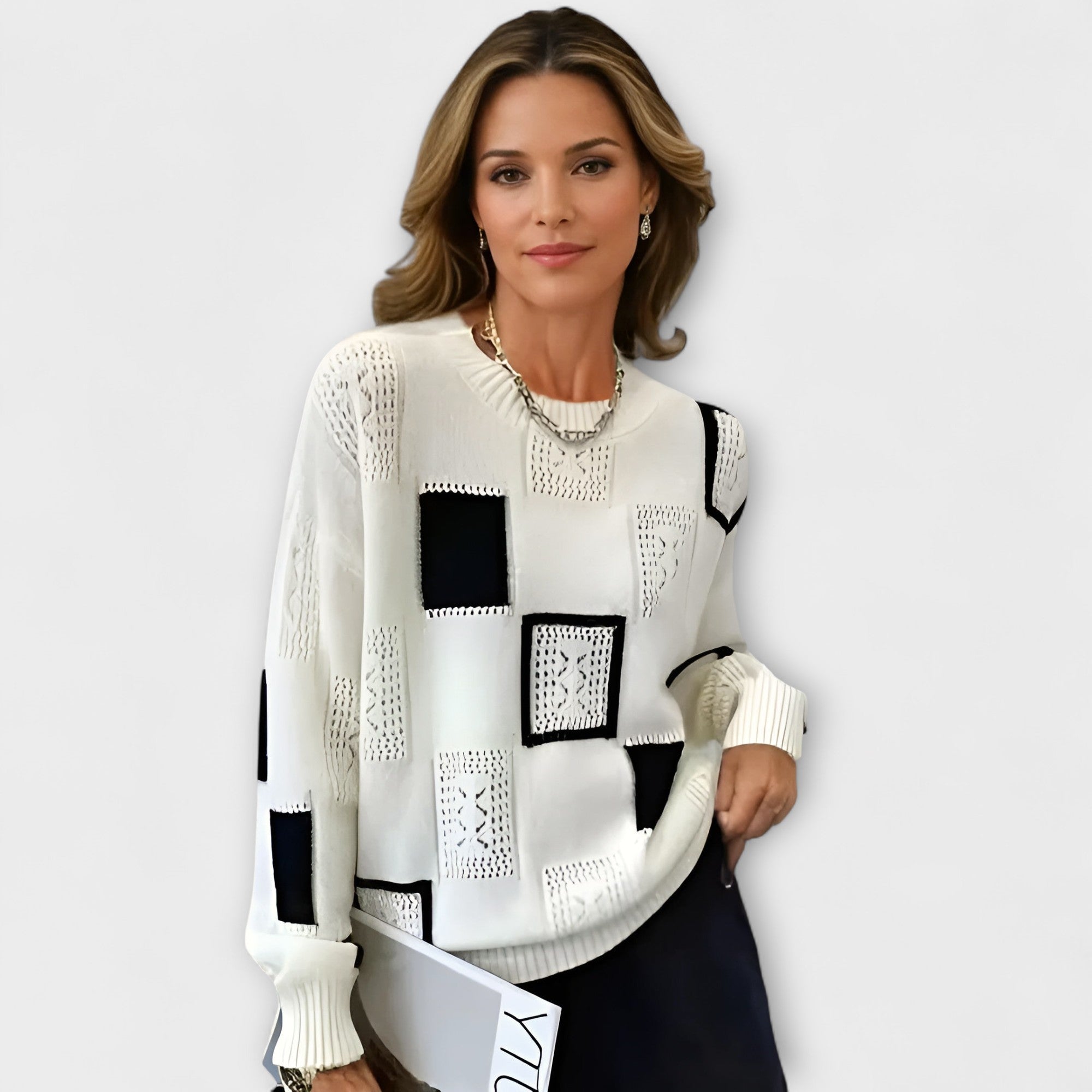Reya - Flattering Timeless Sweater