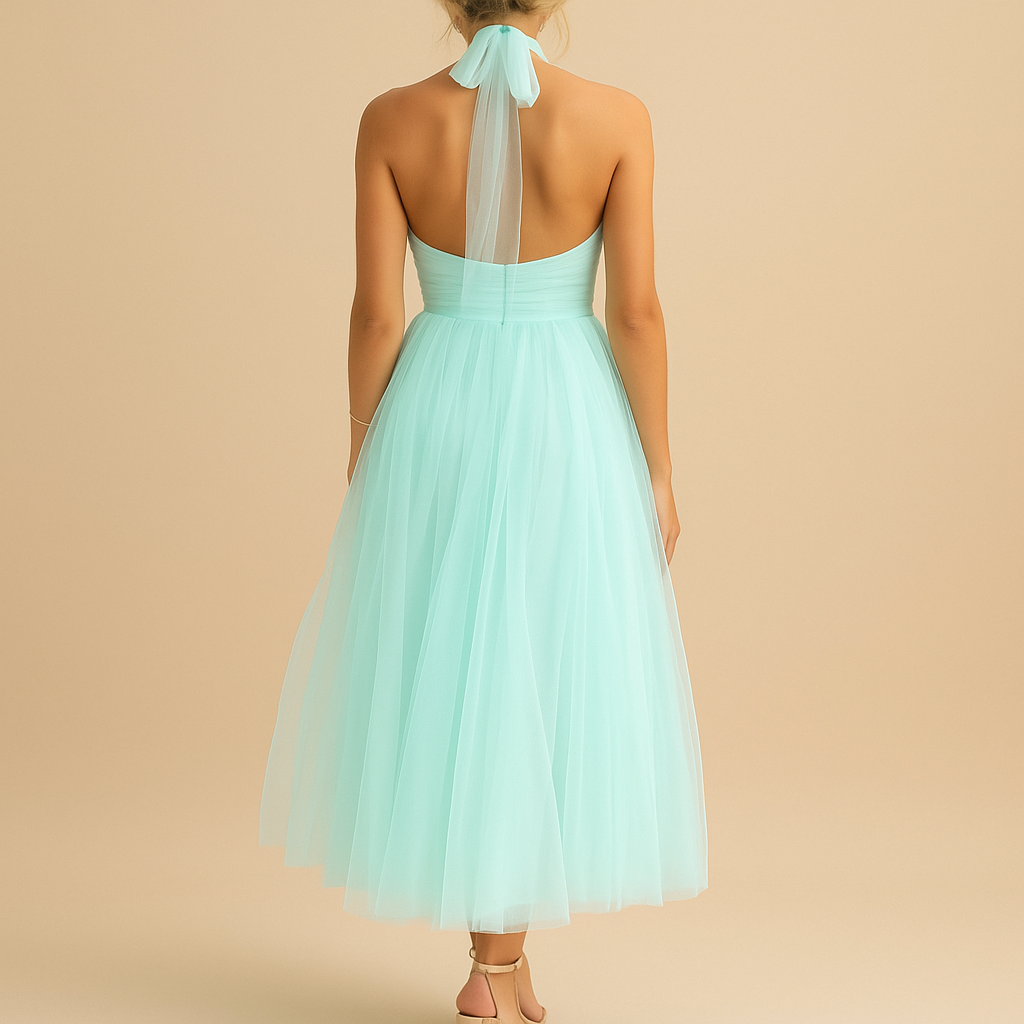 Chic silhouette dress with elegant fit for women | Serena