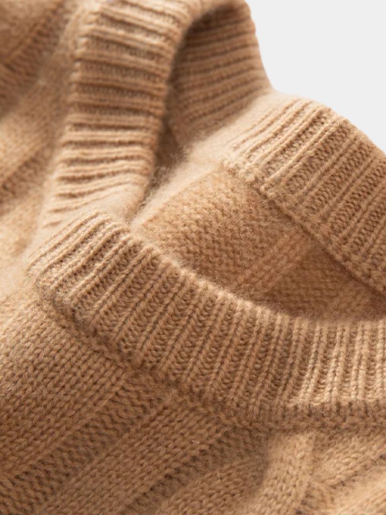 Essential Cashmere Sweater for Men