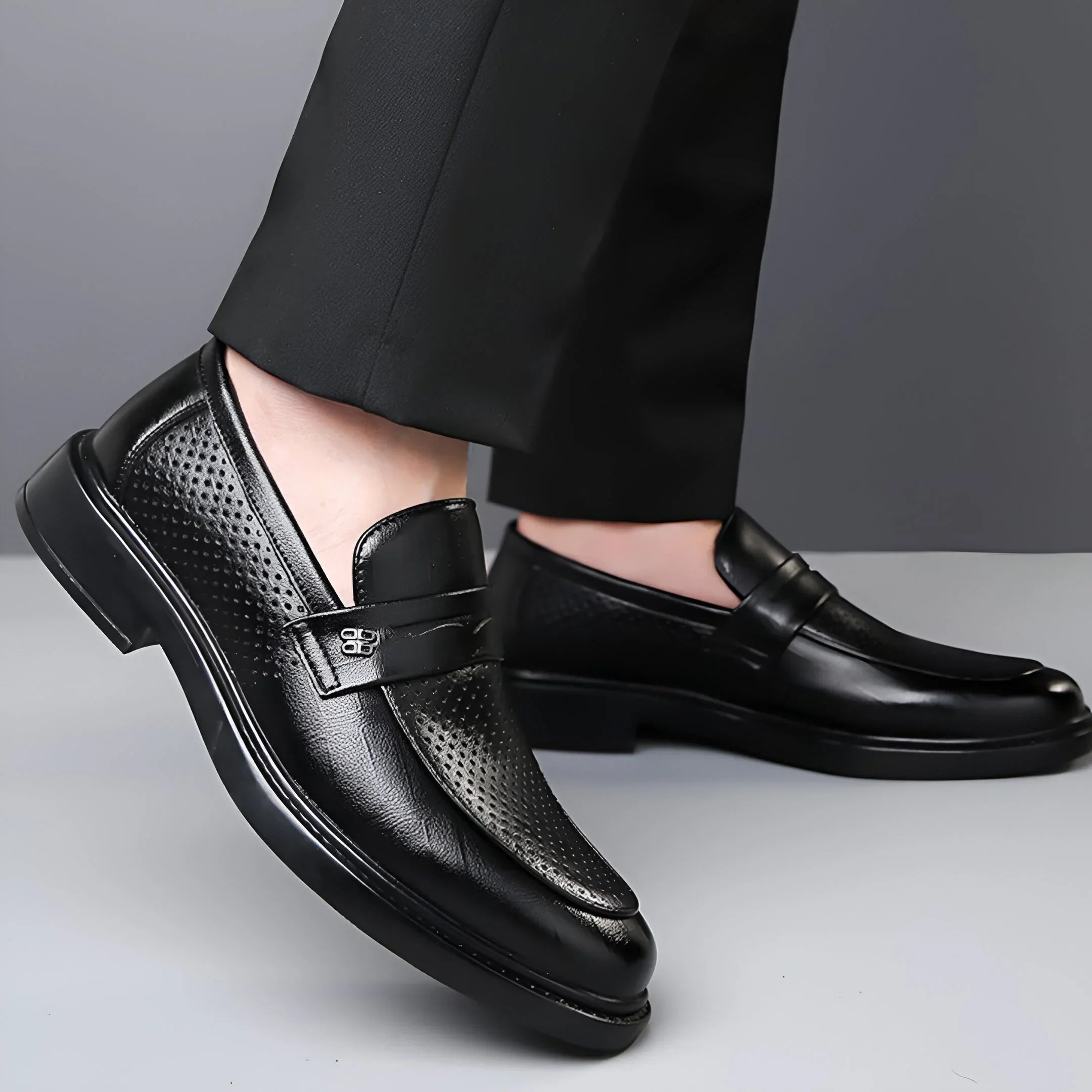 Leo | Perforated Leather Loafers