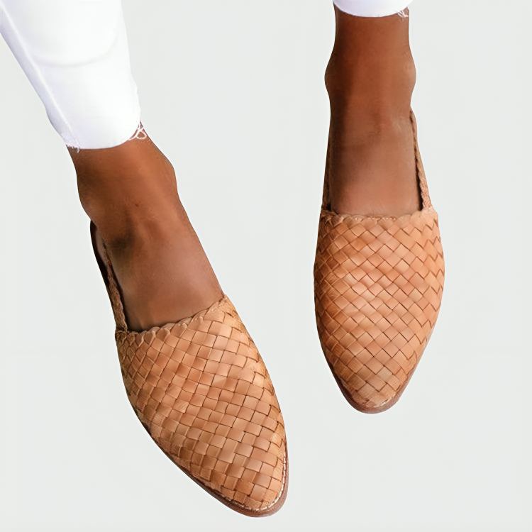 Liesbeth Elegant and Comfortable Sandals