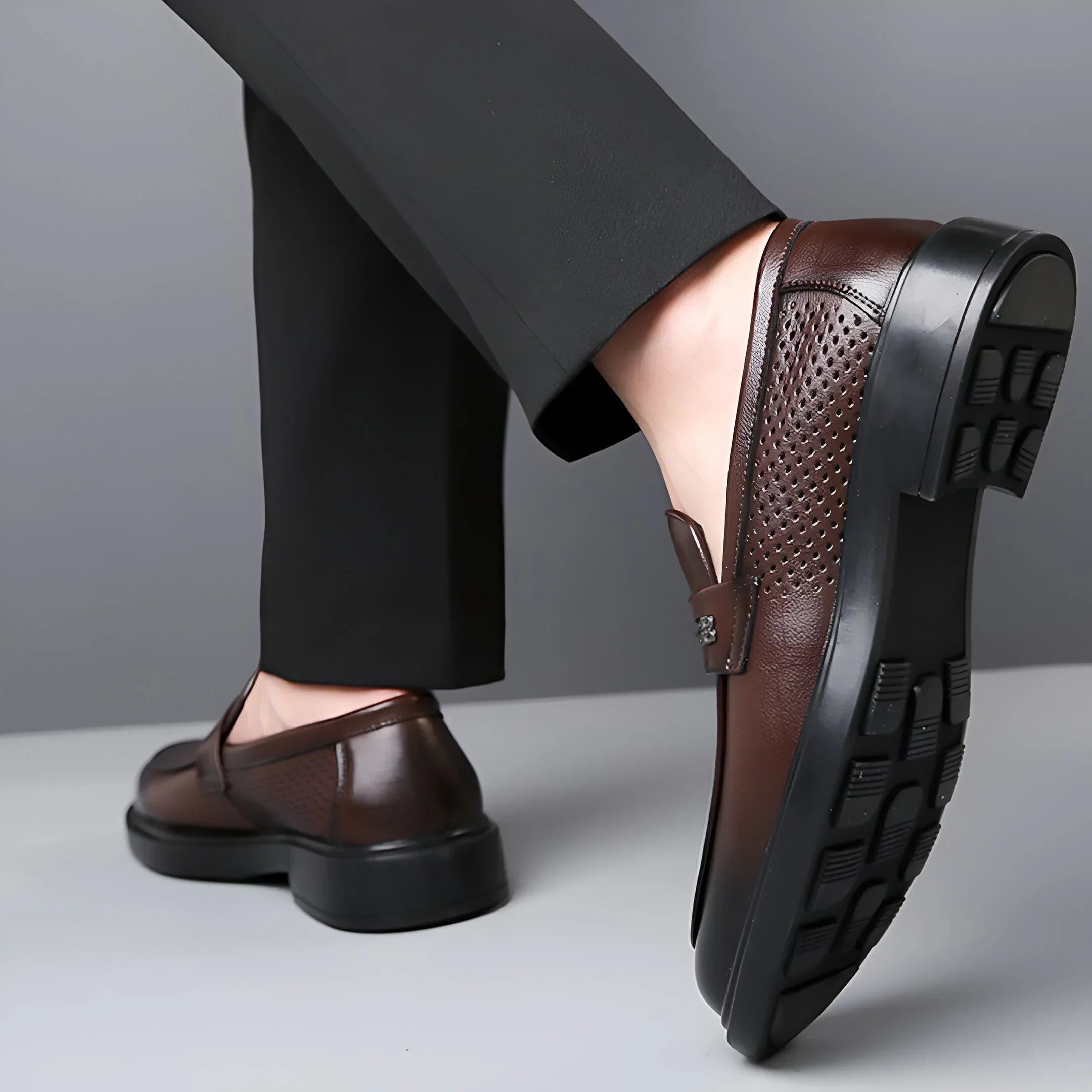 Leo | Perforated Leather Loafers