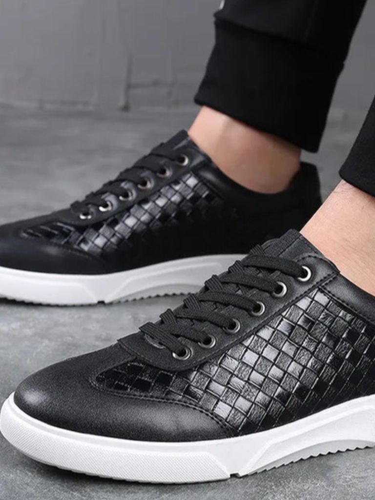 Noir Artisan Shoes for Men