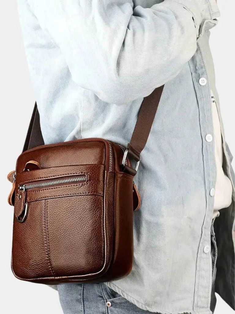 Venice Essential Shoulder Bag for Men